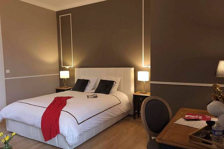 Chambre d’hôte pour 2 personnes, avec Jardin à Cluis