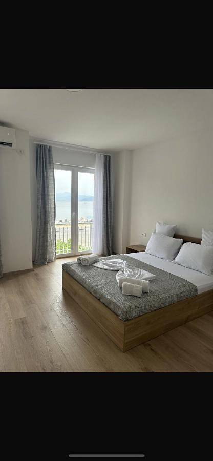 Appartement de vacances pour 2 personnes, avec vue ainsi que jardin et vue sur le lac