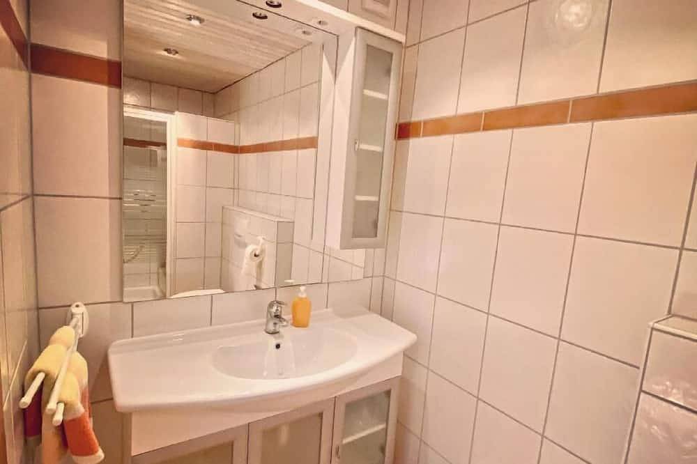 Ganze Wohnung, Appartement (40qm) mit Balkon, Garten und Grillmöglichkeit in Essing, Altmühltal