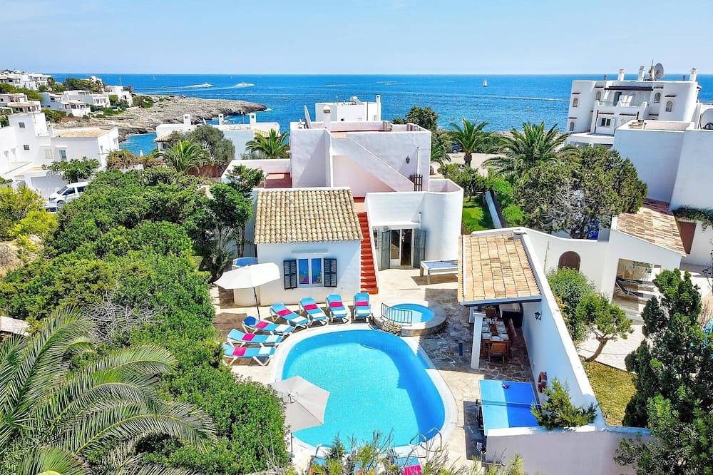 Villa Delfin by Villa Plus in Cala d'Or, Santanyí