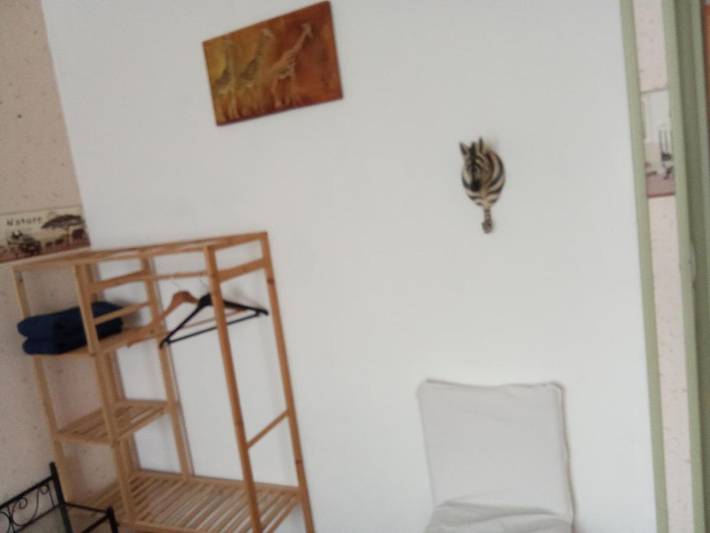 Gîte pour 3 personnes, avec terrasse ainsi que jardin et vue dans Huppy - 4