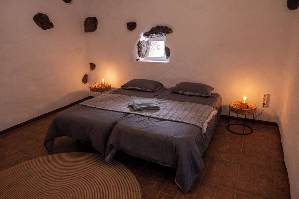 Co-Living at Casa Cocolores in Villaverde, La Oliva