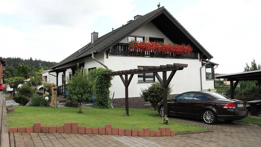 Ferienwohnung für 4 Personen, mit Balkon im Westerwald