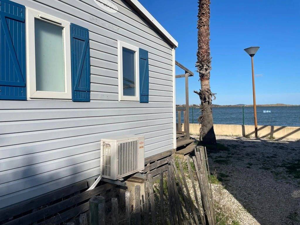 Zecamping 4 étoiles mobil-home Tv Bbq clim 16m2 in Sérignan, Côte méditerranéenne (France)