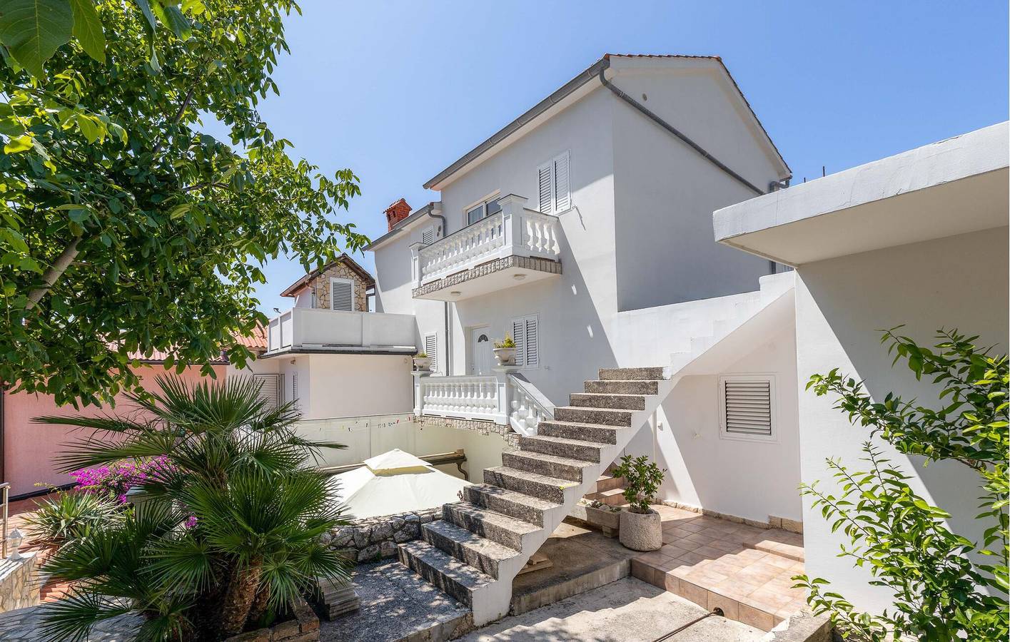Ganze Ferienwohnung, Ferienwohnung für 6 Personen mit Terrasse in Kampor, Rab