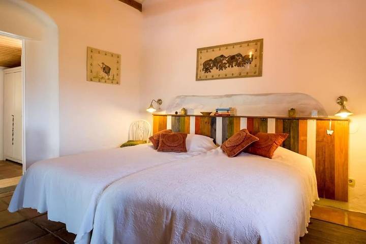 Finca für 2 Personen, mit Ausblick und Garten sowie Pool in Los Alcornocales - 4