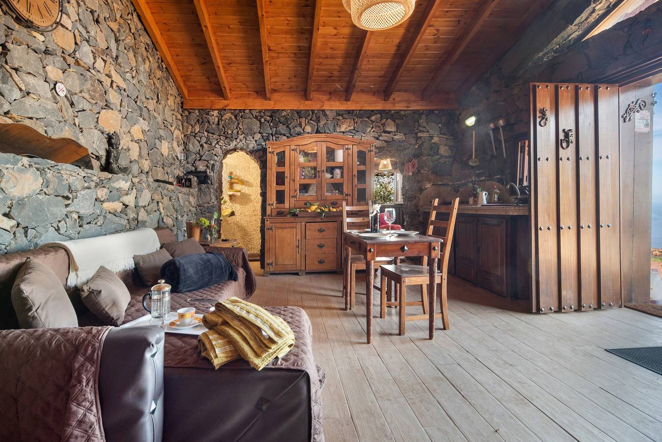 Casa Rural Tenerife Relax mit Meerblick, Privater Terrasse und Wlan in Santa Úrsula, Teneriffa Nord