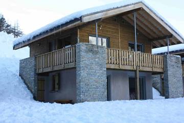 Chalet pour 12 personnes, avec balcon et jardin dans La Norma