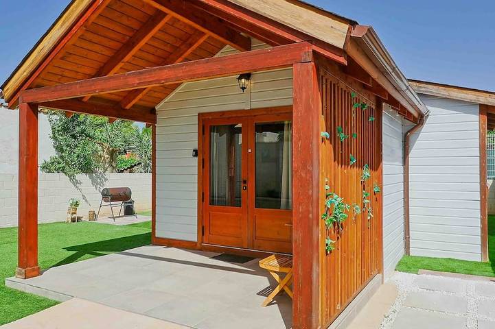 Ferienhaus für 3 Personen, mit Terrasse und Whirlpool sowie Garten und Pool, mit Haustier - 1