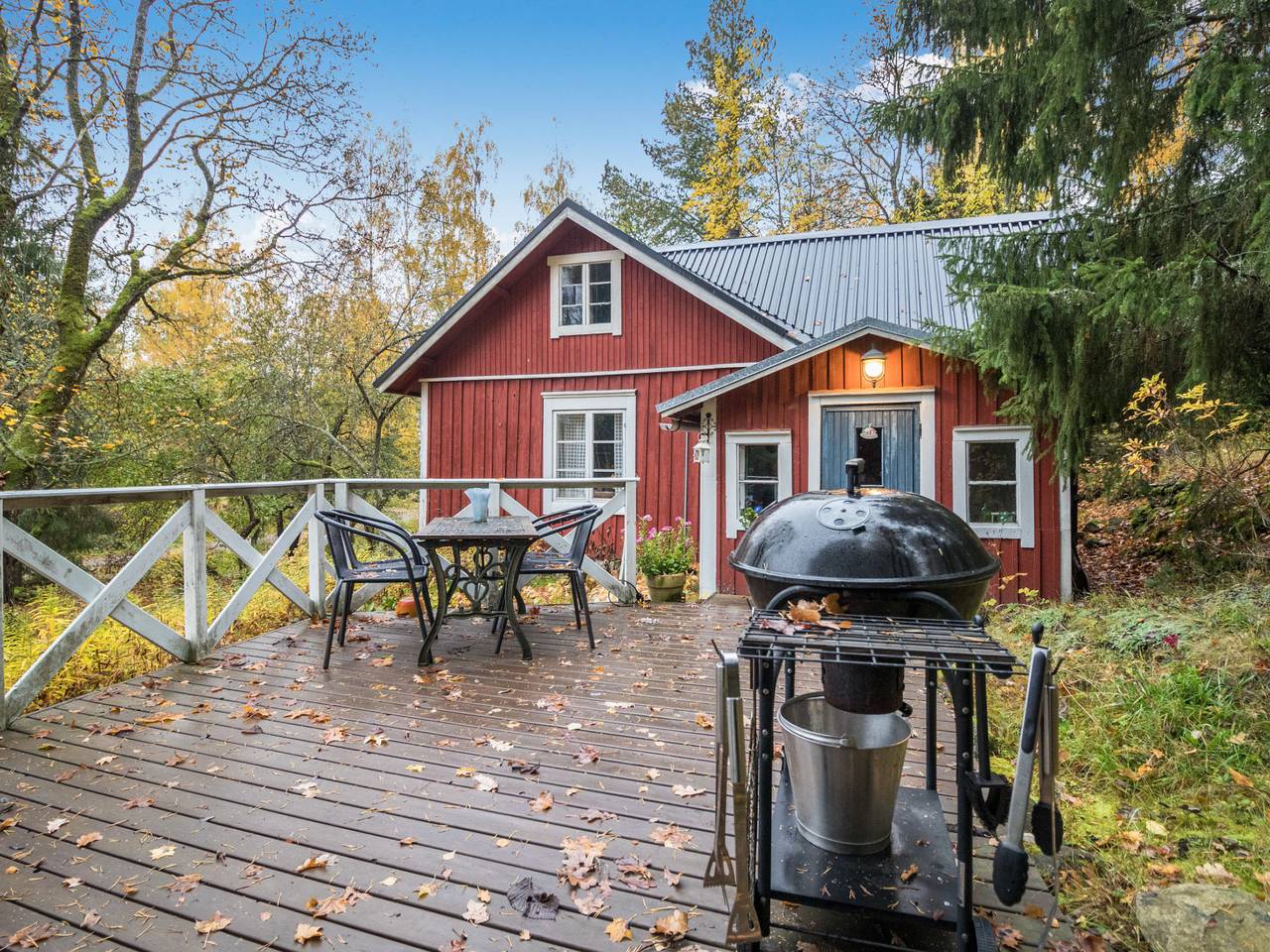 Puutarhurin mökki in Karjalohja, Lohja