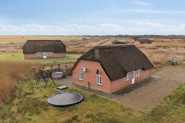 Villa für 8 Personen, mit Sauna und Balkon/Terrasse sowie Whirlpool, mit Haustier - 1