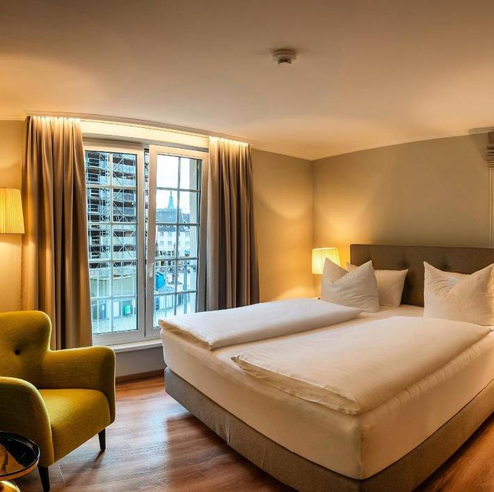 Hotel für 8 Personen, mit Balkon - 1