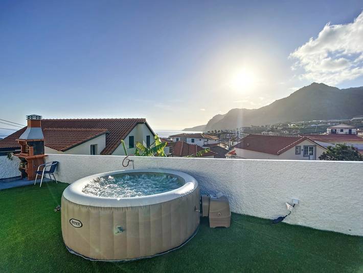 Casa de férias para 5 pessoas, com jardim e vista para o mar em Caniçal