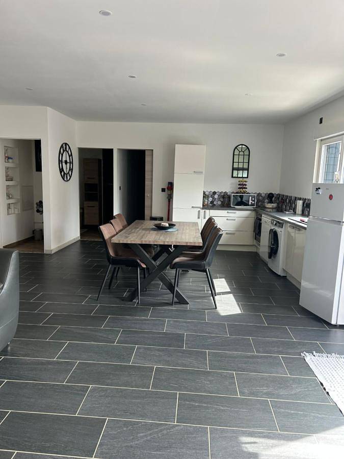 Location de vacances pour 7 personnes, avec terrasse dans Moyencourt Somme