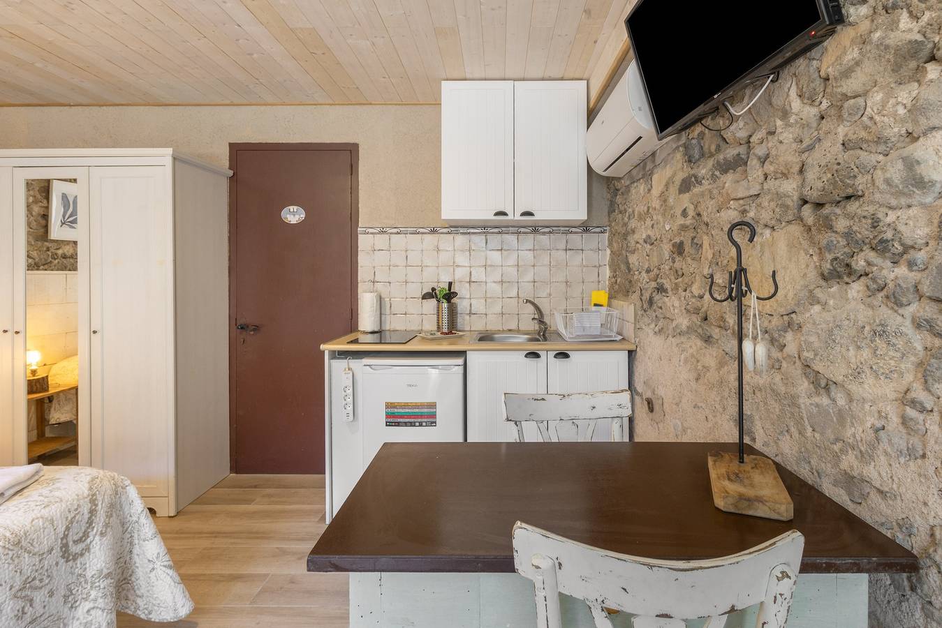 Landhaus für 2 Personen mit Klimaanlage und privatem Garten in Sant Joan les Fonts, Naturpark Zona Volcànica de la Garrotxa