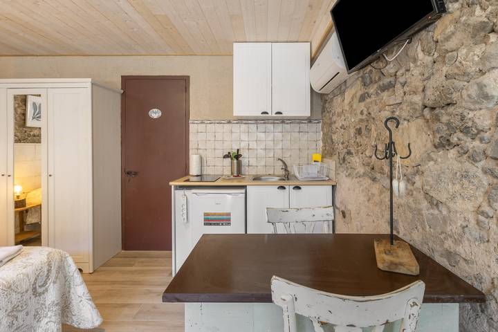 Casa rural para 2 personas, aire acondicionado y jardín privado in San Juan les Fonts, Parc Natural de Zona Volcànica de la Garrotxa