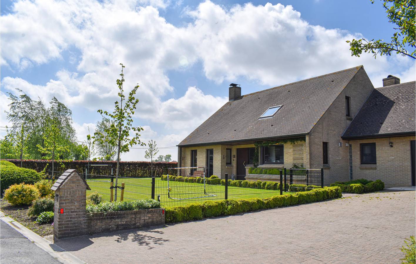 Maison de vacances pour 14 personnes avec terrasse in Langemark, Langemark-Poelkapelle