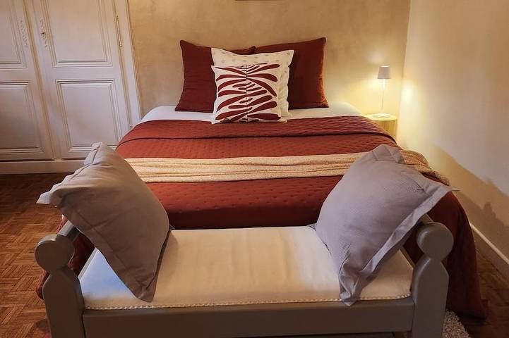 Gîte pour 12 personnes, avec Jardin à Vic-Fezensac - 4