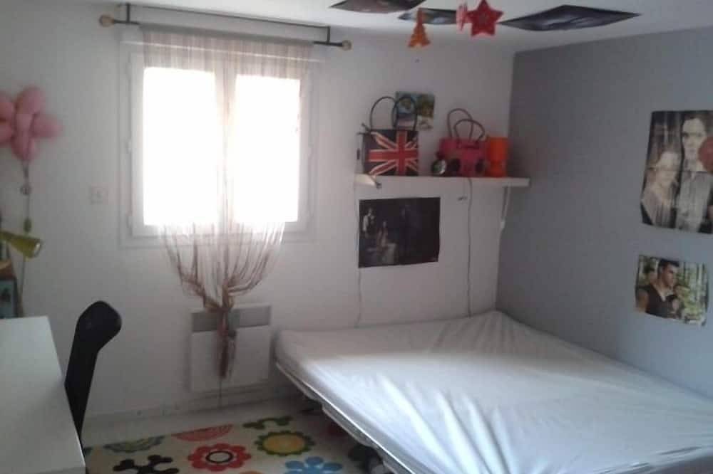 Appartement entier, Appartement dans bâtisse vigneronne proche Montpellier, plages , arrière pays, in Saint-Jean-de-Védas, Côte méditerranéenne (France)