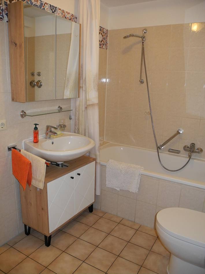 Ganze Ferienwohnung, Ferienwohnung zum Honigtopf in Ihringen - Wasenweiler, Ihringen am Kaiserstuhl