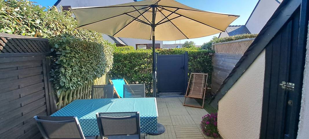 Gîte pour 3 personnes, avec terrasse et piscine dans Kerhillio