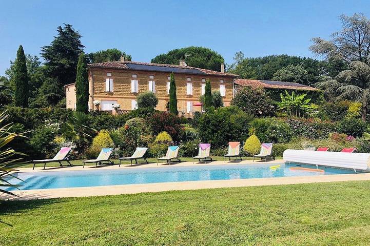 Gîte pour 12 personnes, avec jardin - 1