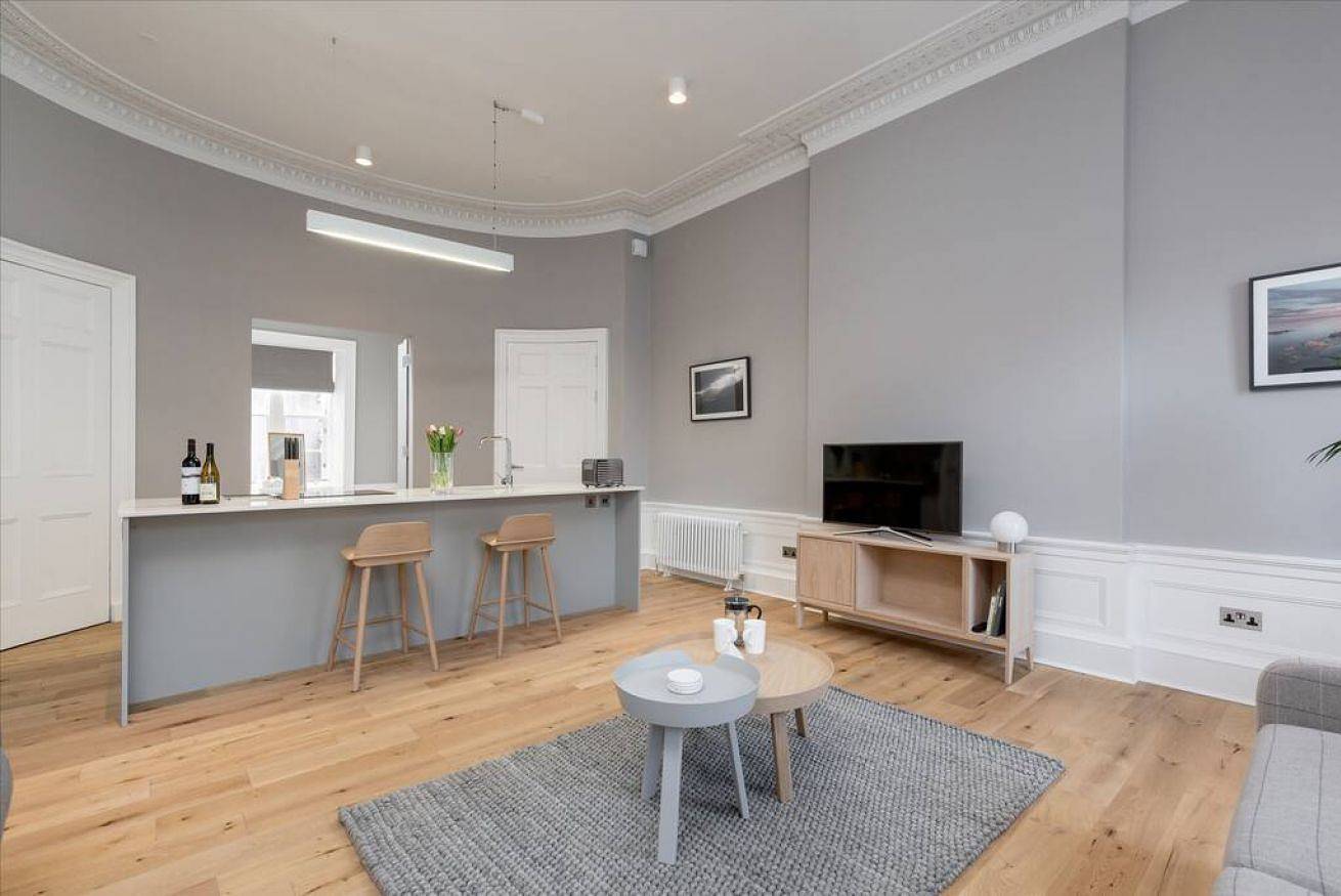 Entire apartment, Spacious Apartment close to Princes Street in Edinburgh, Edinburgh and Lothian