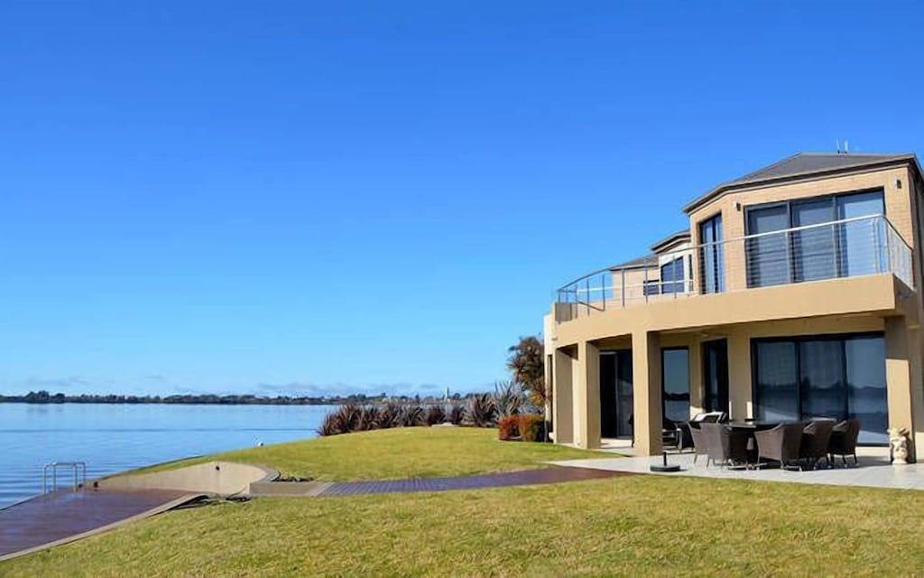Cypress House am Mulwala-See ab 100 Usd pro Person und Nacht (Bedingungen App) in Mulwala, New South Wales