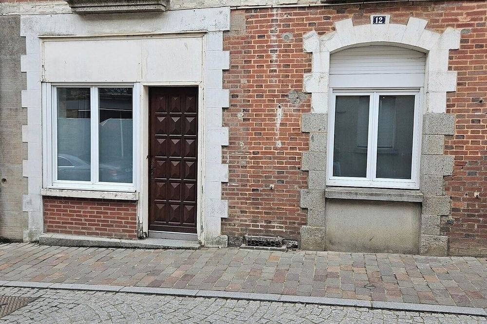 Appartement entier, Appartement 2 chambres. Plein centre ville, Rdc avec extérieur in Janzé, Région de Rennes