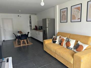 Gîte pour 5 personnes, avec vue à Salies-de-Béarn