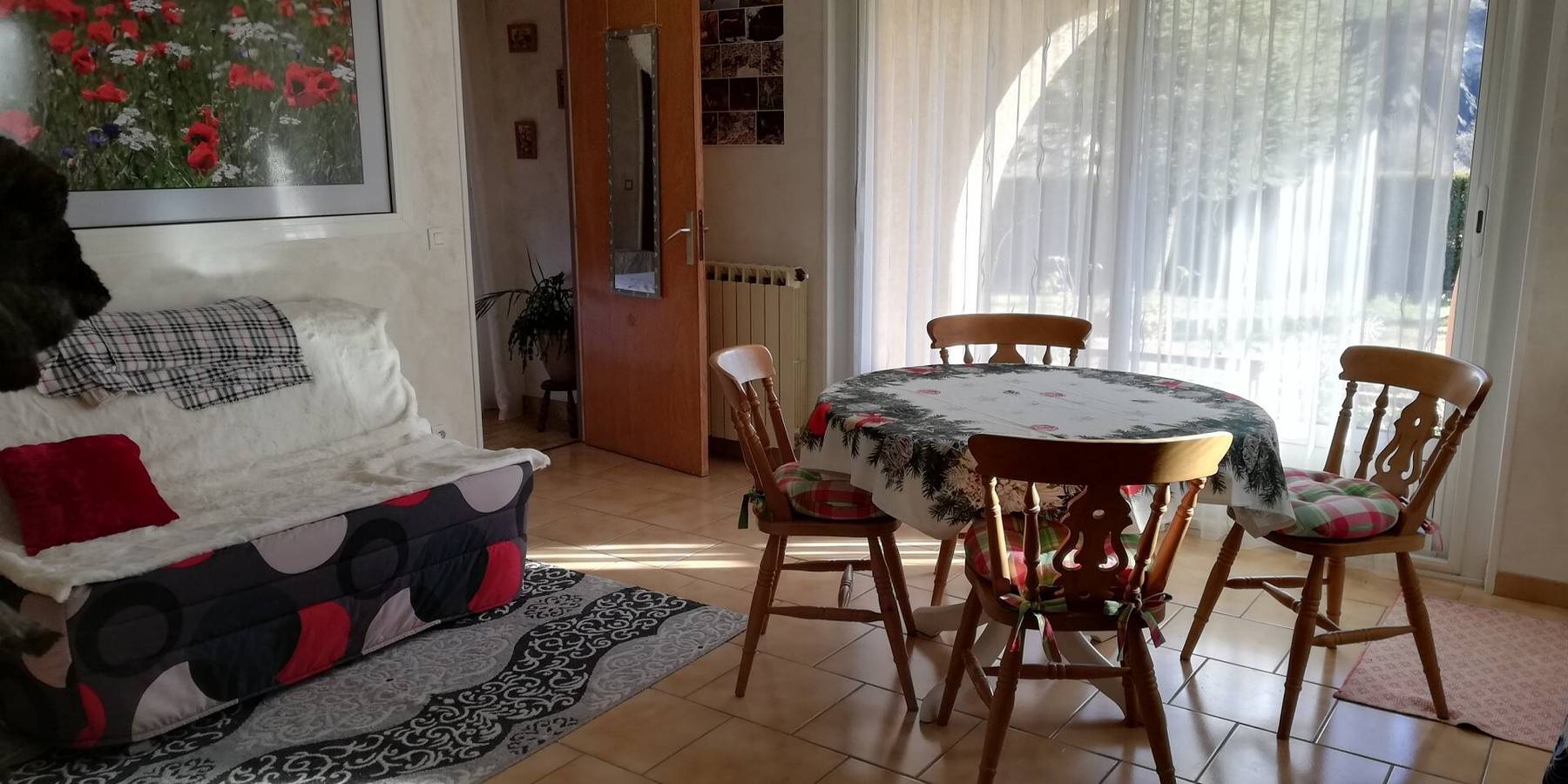 Gästezimmer „La Grande Calade“ mit Bergblick, Terrasse und Wlan in Lagrand, Gap und Umgebung