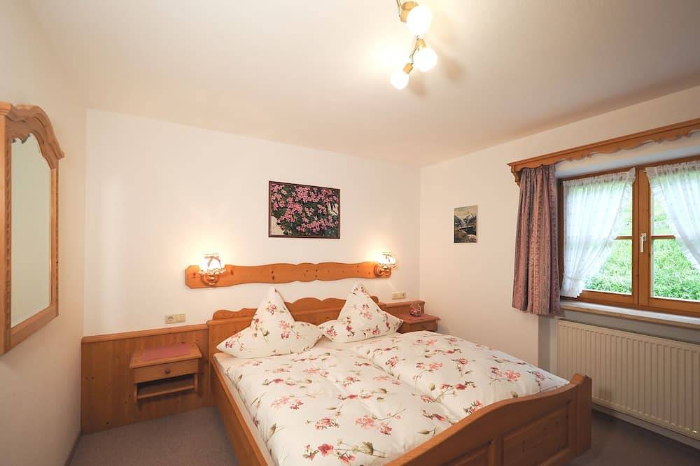 Ganze Wohnung, Ferienwohnung Nr. 1, 2 Personen, 40 qm, Terrasse, Schlafzimmer in Hintersee, Ramsau bei Berchtesgaden