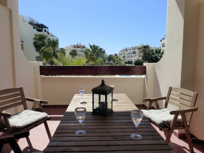 Apartamento para 4 personas, con terraza en Playa Serena (Roquetas de Mar)