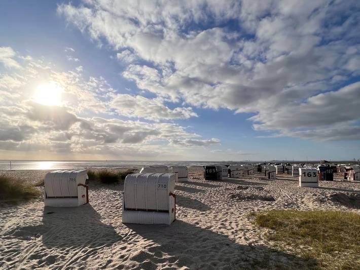 Ferienpark für 4 Personen, mit Balkon und Seeblick sowie Garten an der Nordsee - 3