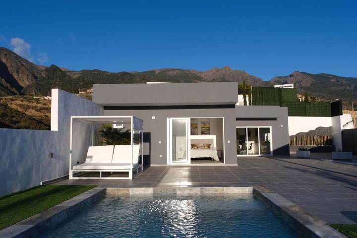 Location de vacances pour 4 personnes, avec Terrasse ainsi que Piscine et Vue dans Guimar