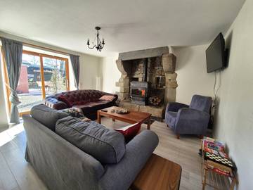 Gîte pour 4 personnes, avec jardin à Maël-Carhaix