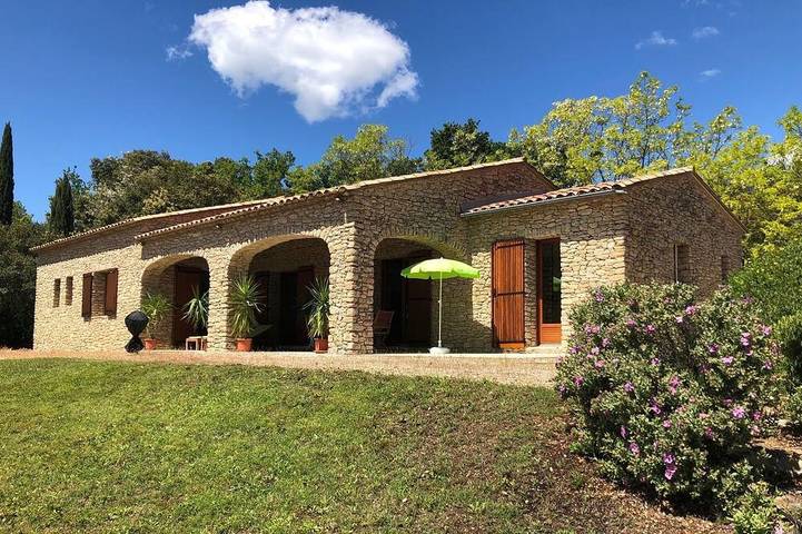 Agriturismo pour 4 personnes, avec jardin et piscine