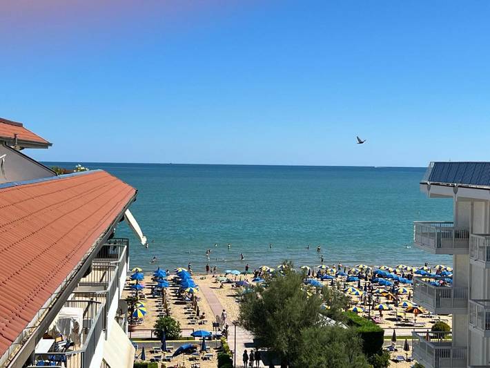 Loft per 5 persone, con Terrazza e Piscina a Jesolo