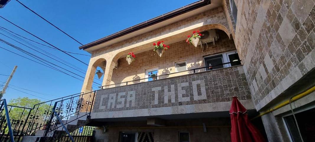 Gîte pour 2 personnes, avec terrasse et vue dans Mangalia