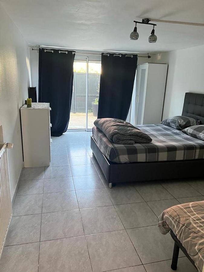 Appartement entier, Three-Bedroom Apartment in Juvisy-sur-Orge, Essonne