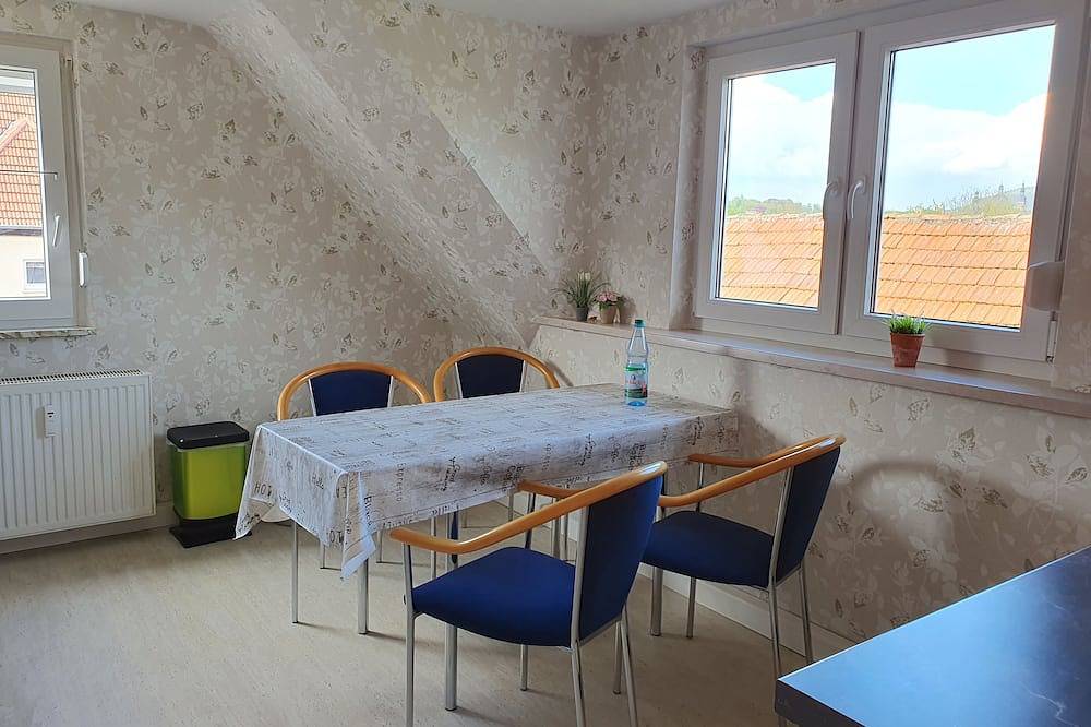 Ganze Wohnung, Stadtnahe, gemütliche Ferienwohnung 3 Zkb, 50m² in Fulda, Rhön-Hessen