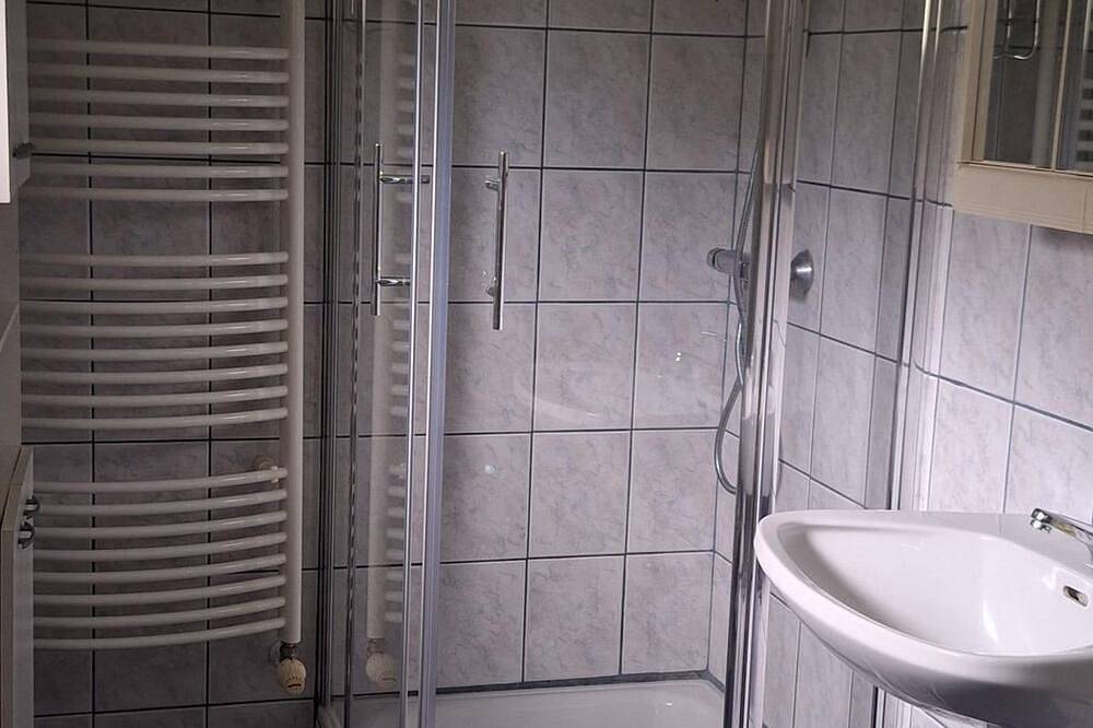 Ferienhaus Wetzelhütter - Ferienhaus/2 Schlafräume/ Dusche, Wc in Fischbach, Steirerland