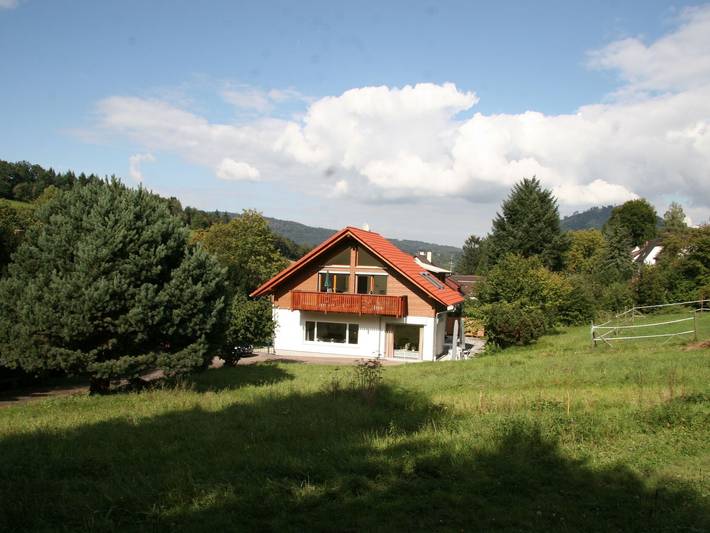 Ferienhaus für 12 Personen, mit Balkon und Garten in Baden-Baden - 2