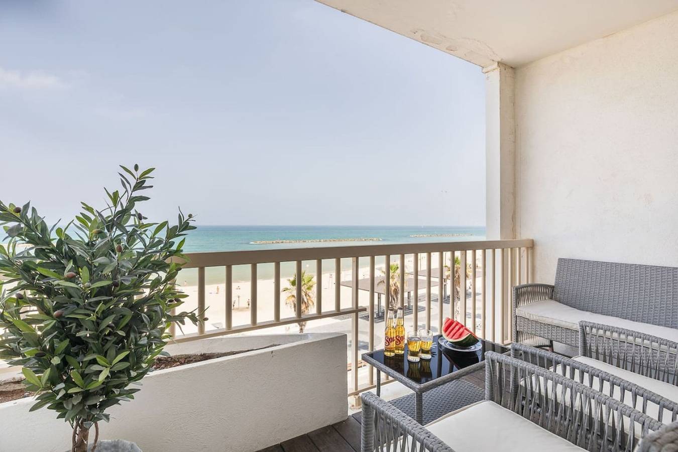 Apartamento entero, Panoramic Seaview Balcony Escape in Tel Aviv, Distrito de Tel Aviv
