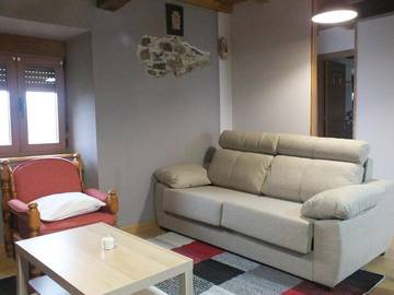 Apartamento de vacaciones para 4 personas, con jardín y vistas en Eo-Navia