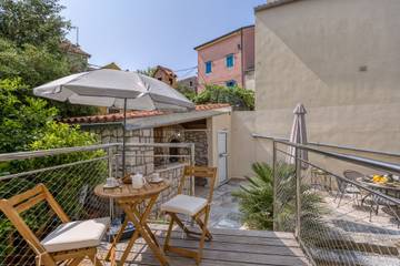 Casa Vacanza per 6 Persone in Lussinpiccolo, Lussino, Foto 1