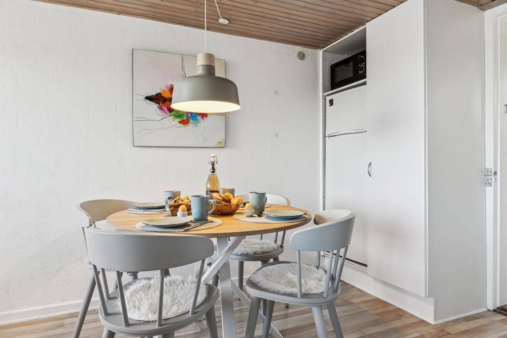 Cozy and well-equipped 60 m² holiday apartment for 2 people, located close to Søndervig. All utilities are included in the rental price. in Søndervig, Holmsland Klit