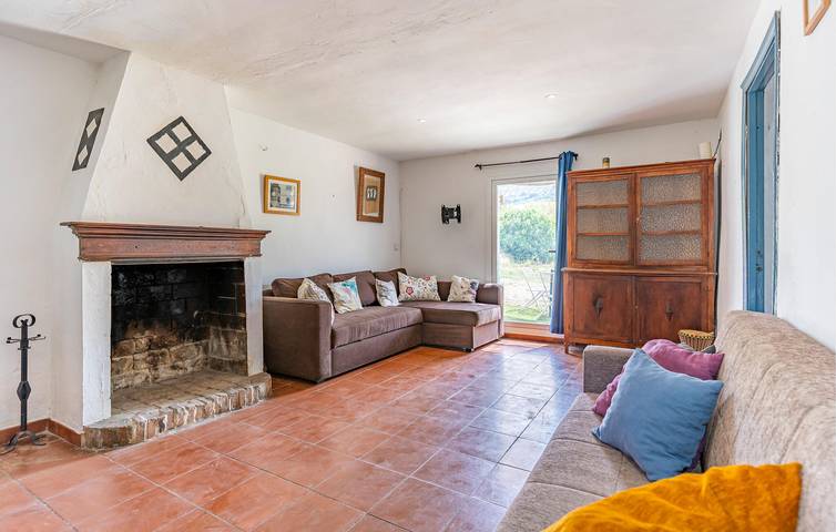 Acogedor 2BR Apartamento con piscina, chimenea y barbacoa in Priego de Córdoba, Sierras Subbéticas