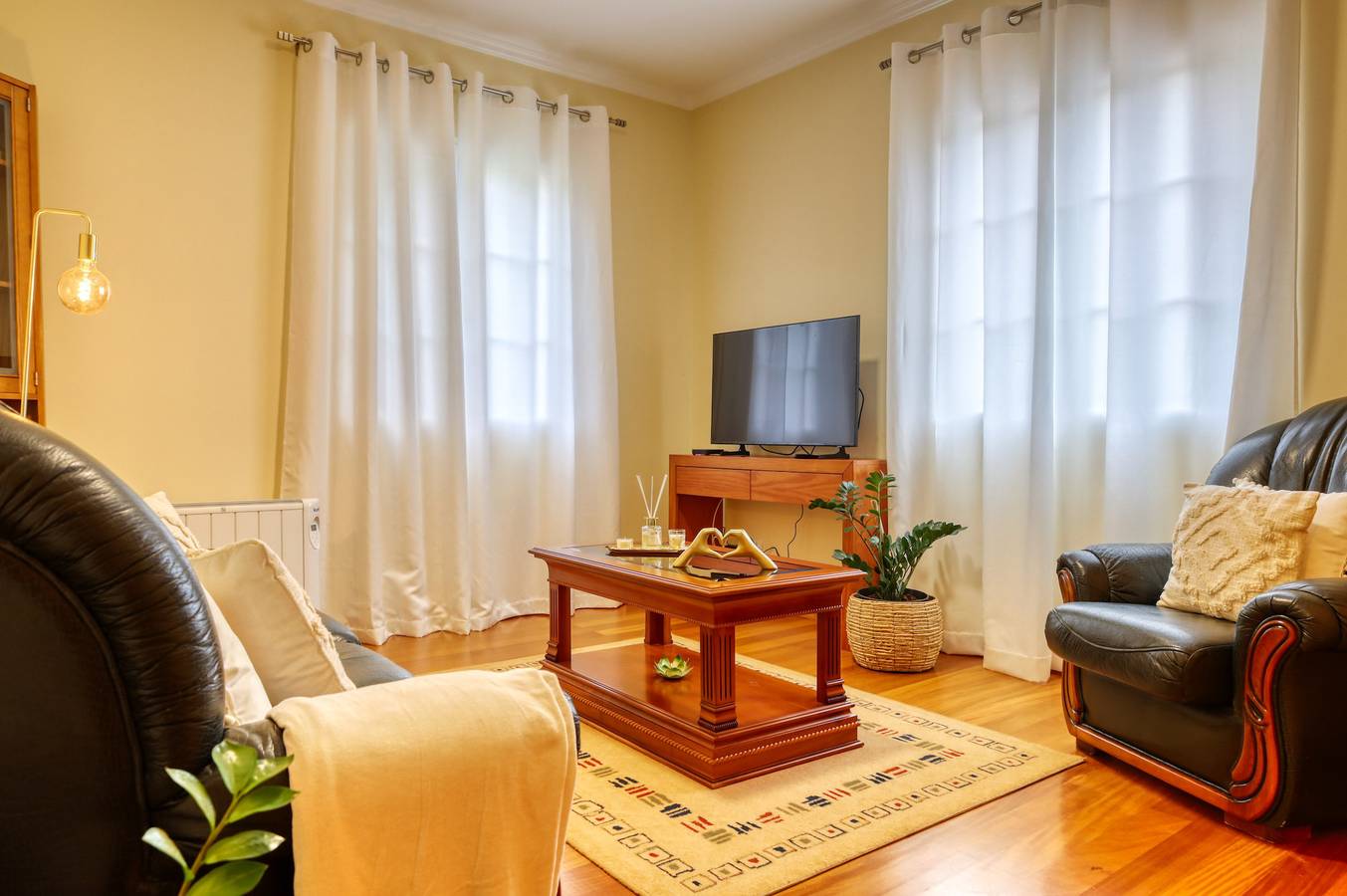 Entire apartment, Valley Nest, a Home in Madeira in Pináculo, Tabua