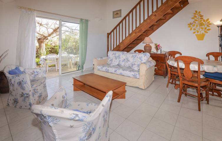 Location de vacances pour 7 personnes, avec jardin ainsi que terrasse et piscine à Cervione - 4